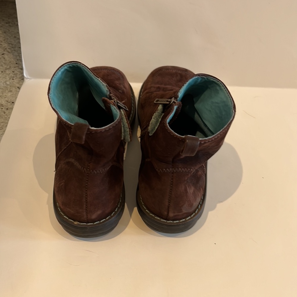 Gap Kid’s Fall Brown Suede Leather Boots, Size 1 - Picture 4 of 7